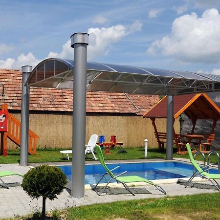 Arany Szolo Wellness Apartmanhaz Hévíz Εξωτερικό φωτογραφία
