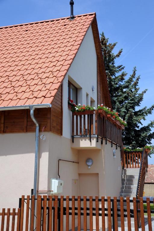 Arany Szolo Wellness Apartmanhaz Hévíz Εξωτερικό φωτογραφία